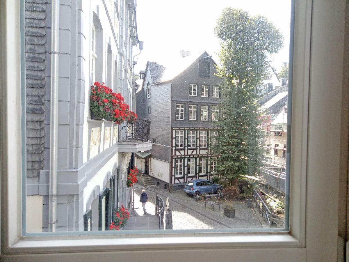 Vikaro Apartment Monschau Eksteriør bilde